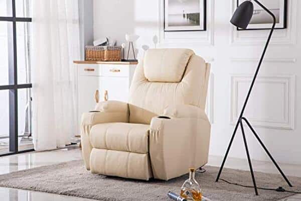 Découvrez notre test complet du fauteuil MCombo 7061 : plongez dans un univers de relaxation optimale avec ses fonctions massage avancées et design ergonomique.